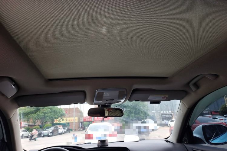 Used Zotye T600 2016 Sport Edition 2.0T DCT Luxury Model Headliner