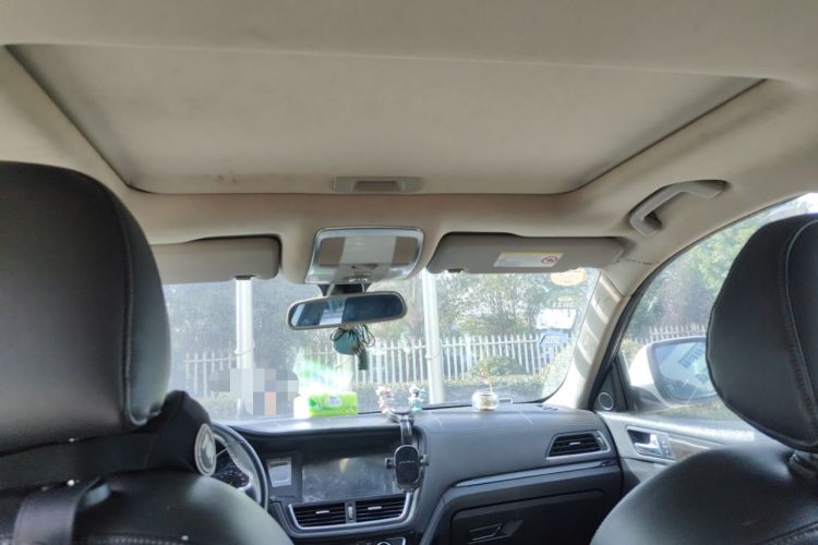 Used Zotye T600 2016 Sport Edition 1.5T Manual Luxury Model Headliner