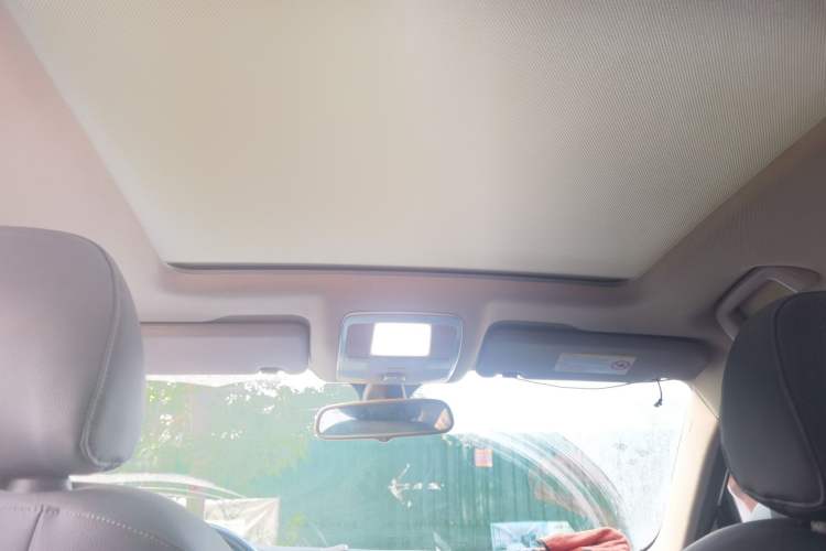 Used Zotye T600 2016 Sport Edition 2.0T DCT Prestige Model Headliner