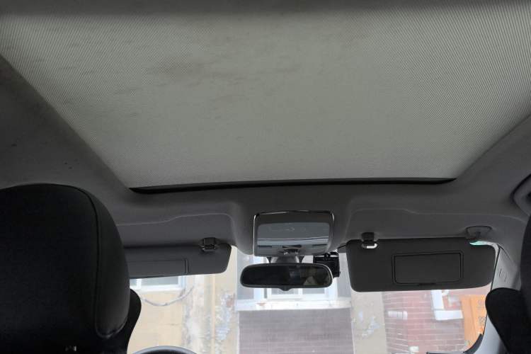 Used Zotye T600 2016 1.5T Manual Flagship Edition Headliner