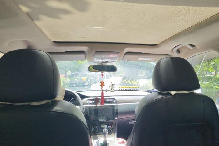 Used Zotye T600 2016 1.5T Manual Luxury Edition Headliner