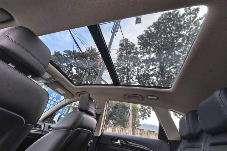 Used Zotye T600 2016 Sport Edition 2.0T DCT Prestige Model Headliner