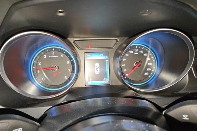 Used Zotye T600 2016 Sports Edition 1.5T Manual Luxury Model Instrument Cluster