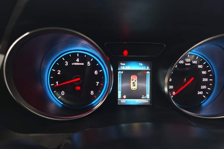Used Zotye T600 2016 Sports Edition 1.5T Manual Luxury Model Instrument Cluster