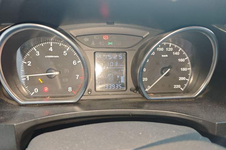 Used Zotye T600 2016 2.0T DCT Prestige Edition Instrument Cluster