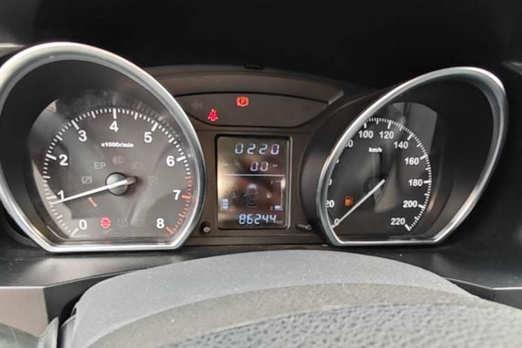 Used Zotye T600 2016 1.5T Manual Luxury Edition Instrument Cluster