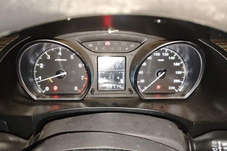 Used Zotye T600 2016 1.5T Manual Luxury Edition Instrument Cluster