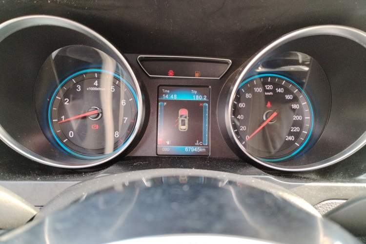 Used Zotye T600 2016 Sport Edition 1.5T Manual Luxury Model Instrument Cluster