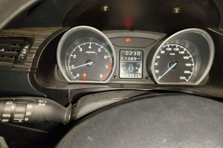 Used Zotye T600 2016 1.5T Manual Luxury Edition Instrument Cluster