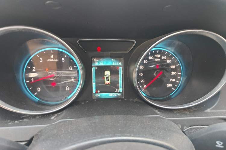 Used Zotye T600 2016 Sports Edition 1.5T Manual Luxury Model Instrument Cluster