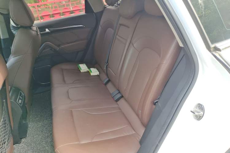 Used Zotye T600 2016 Sport Edition 1.5T Manual Luxury Model Interior 1