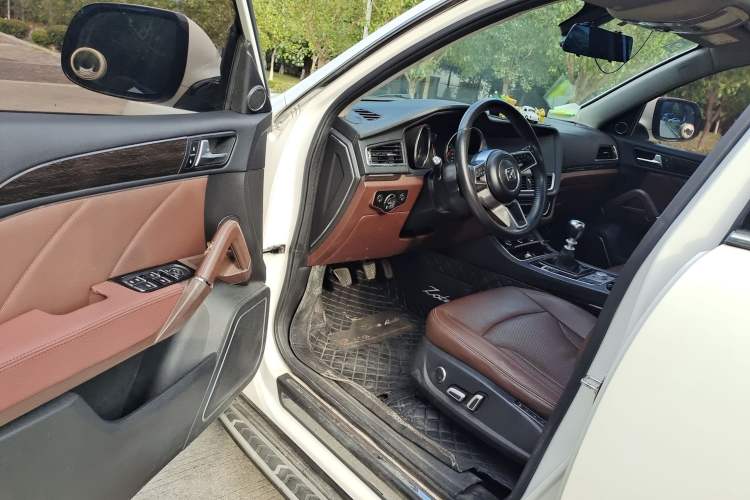 Used Zotye T600 2016 Sport Edition 1.5T Manual Luxury Model Interior 2