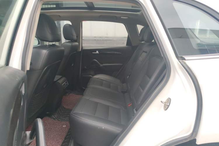 Used Zotye T600 2016 Sport Edition 2.0T DCT Prestige Model Interior 2