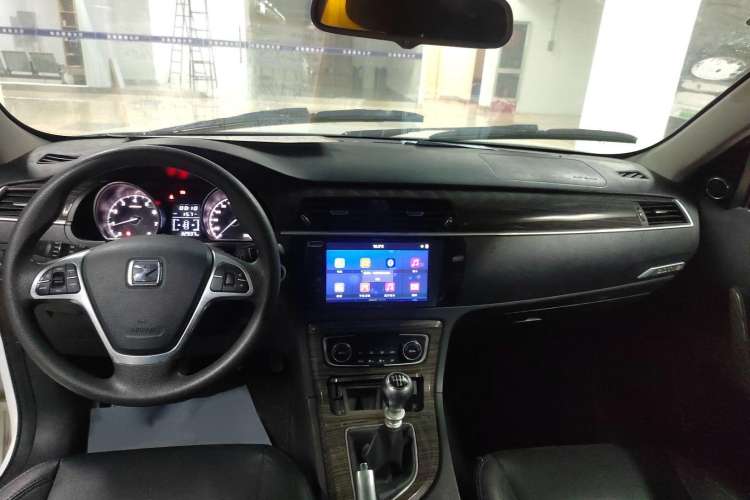 Used Zotye T600 2016 1.5T Manual Luxury Edition Interior 3