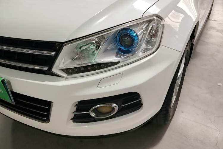 Used Zotye T600 2016 1.5T Manual Elite Edition Left Front Headlight
