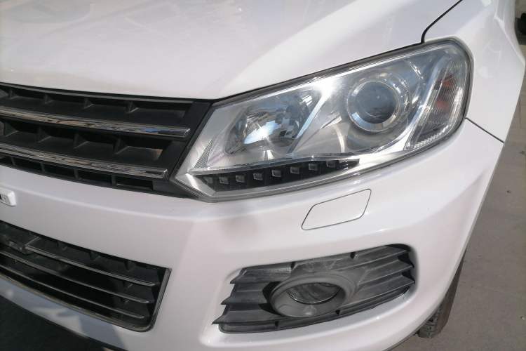Used Zotye T600 2016 1.5T Manual Elite Edition Left Front Headlight