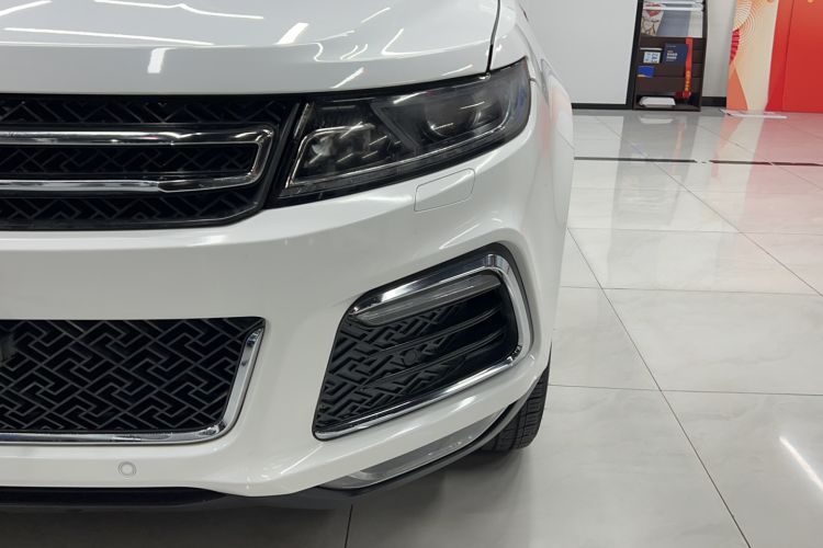 Used Zotye T600 2016 Sport Edition 2.0T DCT Luxury Model Left Front Headlight