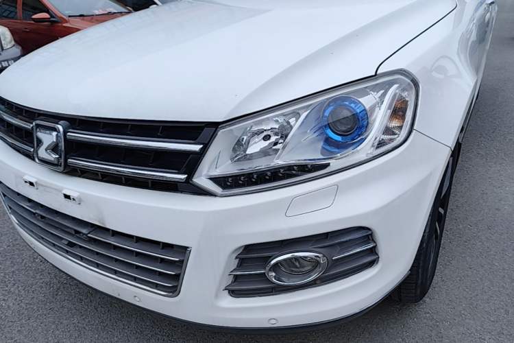 Used Zotye T600 2016 2.0T DCT Prestige Edition Left Front Headlight