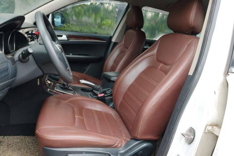 Used Zotye T600 2016 1.5T Manual Elite Edition Left Front Seat