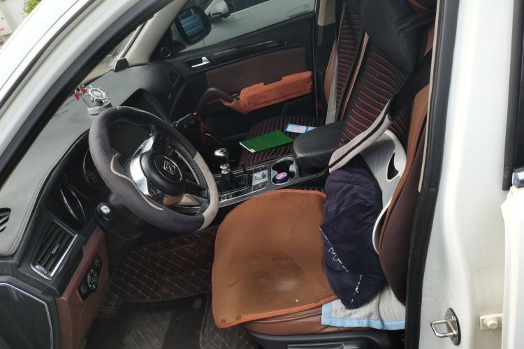 Used Zotye T600 2016 Sports Edition 1.5T Manual Luxury Model Left Front Seat