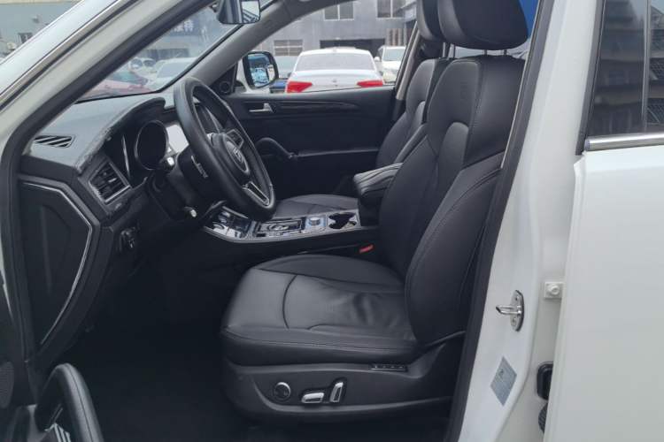 Used Zotye T600 2016 Sport Edition 2.0T DCT Luxury Model Left Front Seat