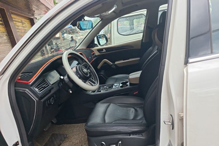 Used Zotye T600 2016 Sport Edition 2.0T DCT Prestige Model Left Front Seat