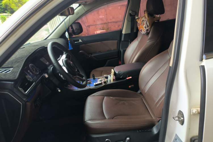 Used Zotye T600 2016 Sport Edition 2.0T DCT Luxury Model Left Front Seat