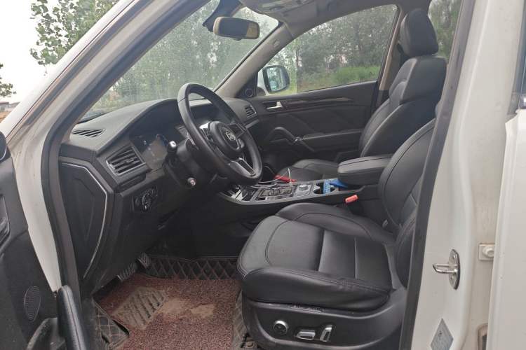 Used Zotye T600 2016 Sport Edition 2.0T DCT Prestige Model Left Front Seat