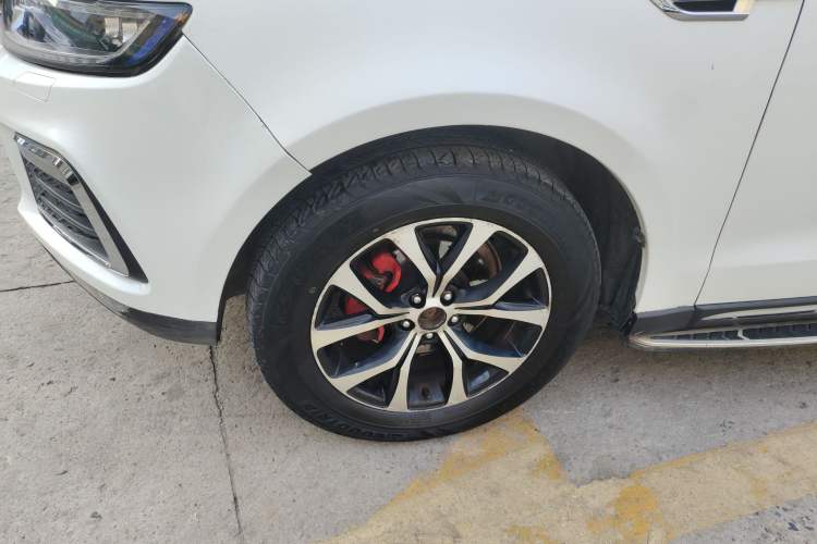 Used Zotye T600 2016 Sport Edition 2.0T DCT Prestige Model Left Front Wheel Hub