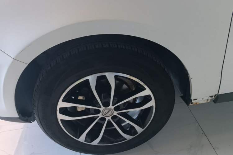 Used Zotye T600 2016 2.0T DCT Prestige Edition Left Front Wheel Hub