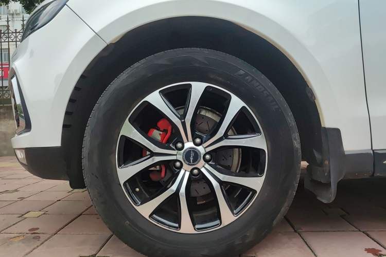 Used Zotye T600 2016 Sport Edition 2.0T DCT Luxury Model Left Front Wheel Hub