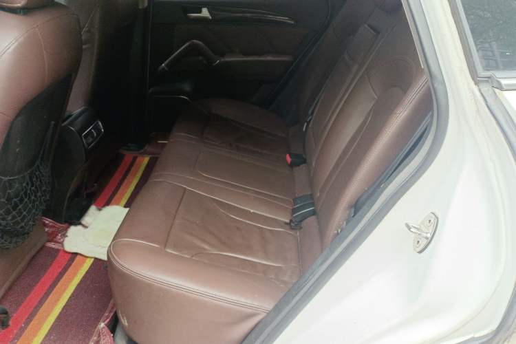 Used Zotye T600 2016 Sport Edition 1.5T Manual Luxury Model Left Rear Seat