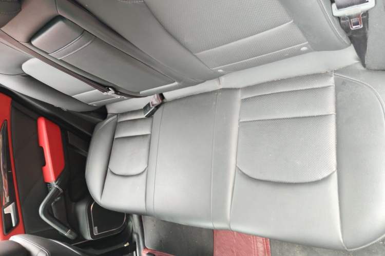 Used Zotye T600 2016 Sports Edition 1.5T Manual Luxury Model Left Rear Seat