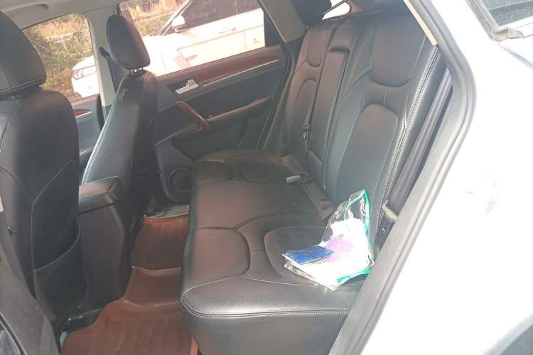 Used Zotye T600 2016 1.5T Manual Elite Edition Left Rear Seat