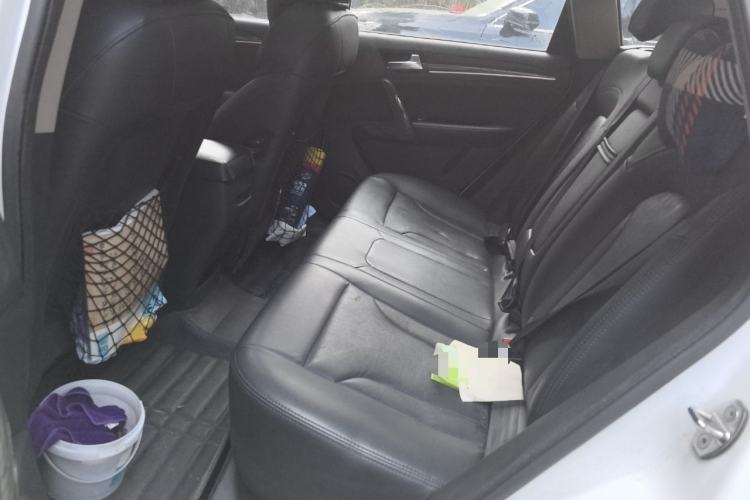Used Zotye T600 2016 1.5T Manual Flagship Edition Left Rear Seat