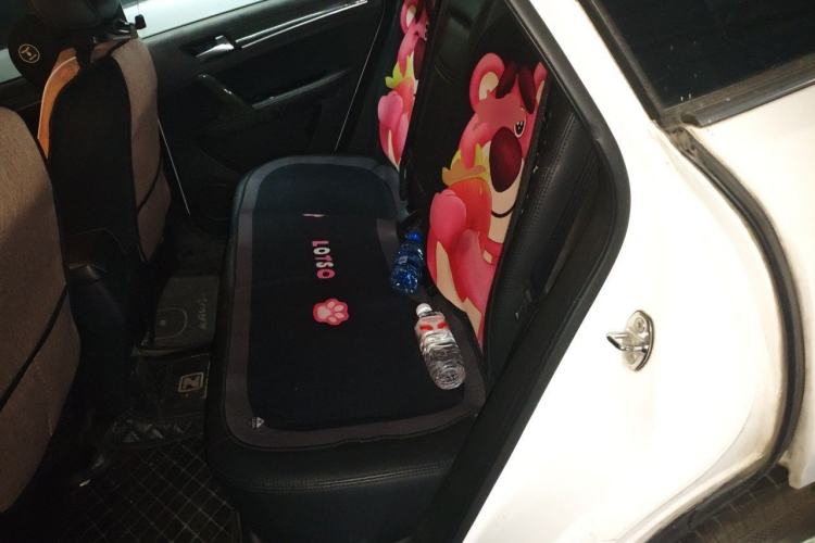 Used Zotye T600 2016 1.5T Manual Luxury Edition Left Rear Seat