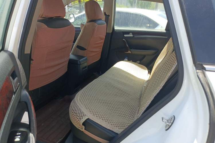 Used Zotye T600 2016 1.5T Manual Elite Edition Left Rear Seat