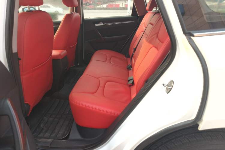 Used Zotye T600 2016 1.5T Manual Elite Edition Left Rear Seat