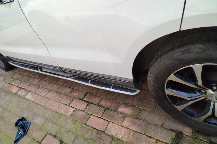 Used Zotye T600 2016 Sport Edition 1.5T Manual Luxury Model Left Side Sill