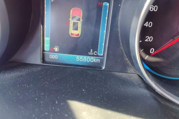 Used Zotye T600 2016 Sports Edition 1.5T Manual Luxury Model Odometer Close Up