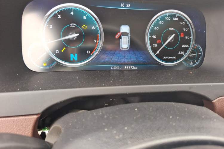 Used Zotye T600 2016 Sport Edition 2.0T DCT Luxury Model Odometer Close Up