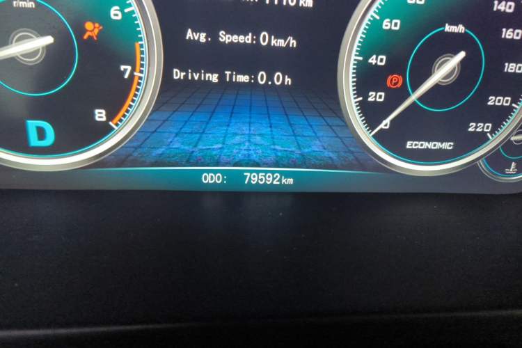 Used Zotye T600 2016 Sport Edition 2.0T DCT Flagship Model Odometer Close Up