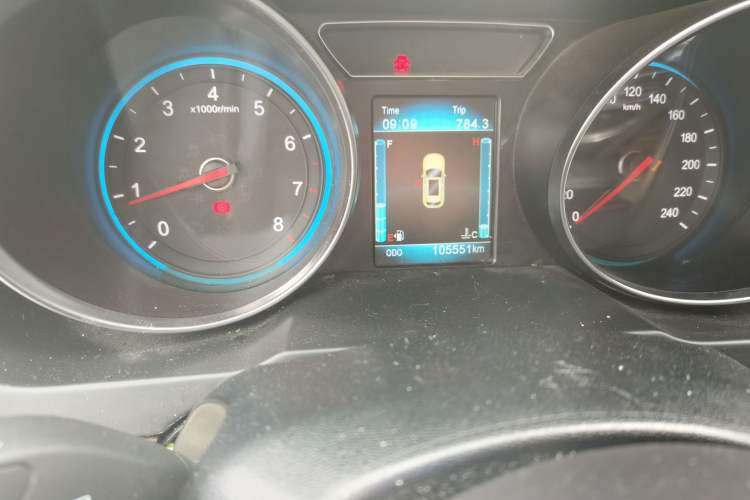 Used Zotye T600 2016 Sports Edition 1.5T Manual Luxury Model Odometer Close Up