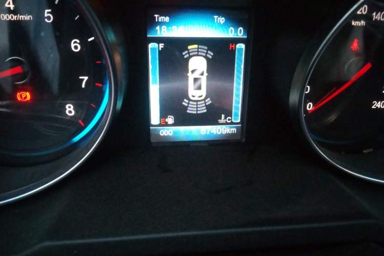 Used Zotye T600 2016 Sport Edition 1.5T Manual Luxury Model Odometer Close Up