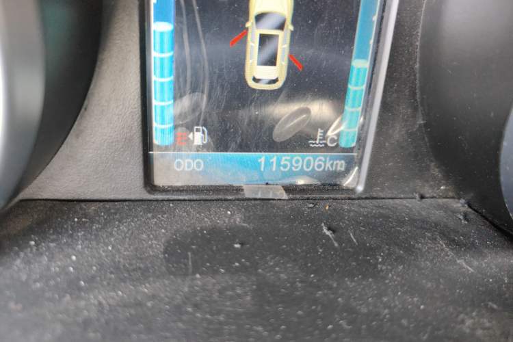 Used Zotye T600 2016 Sport Edition 1.5T Manual Luxury Model Odometer Close Up