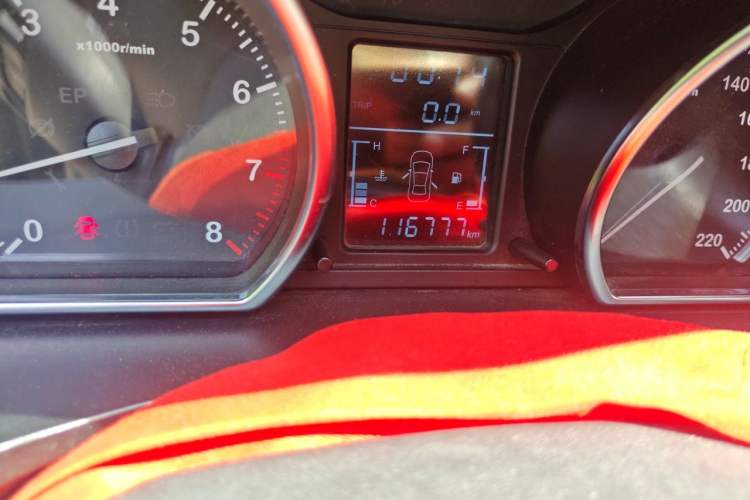 Used Zotye T600 2016 1.5T Manual Luxury Model Odometer Close Up