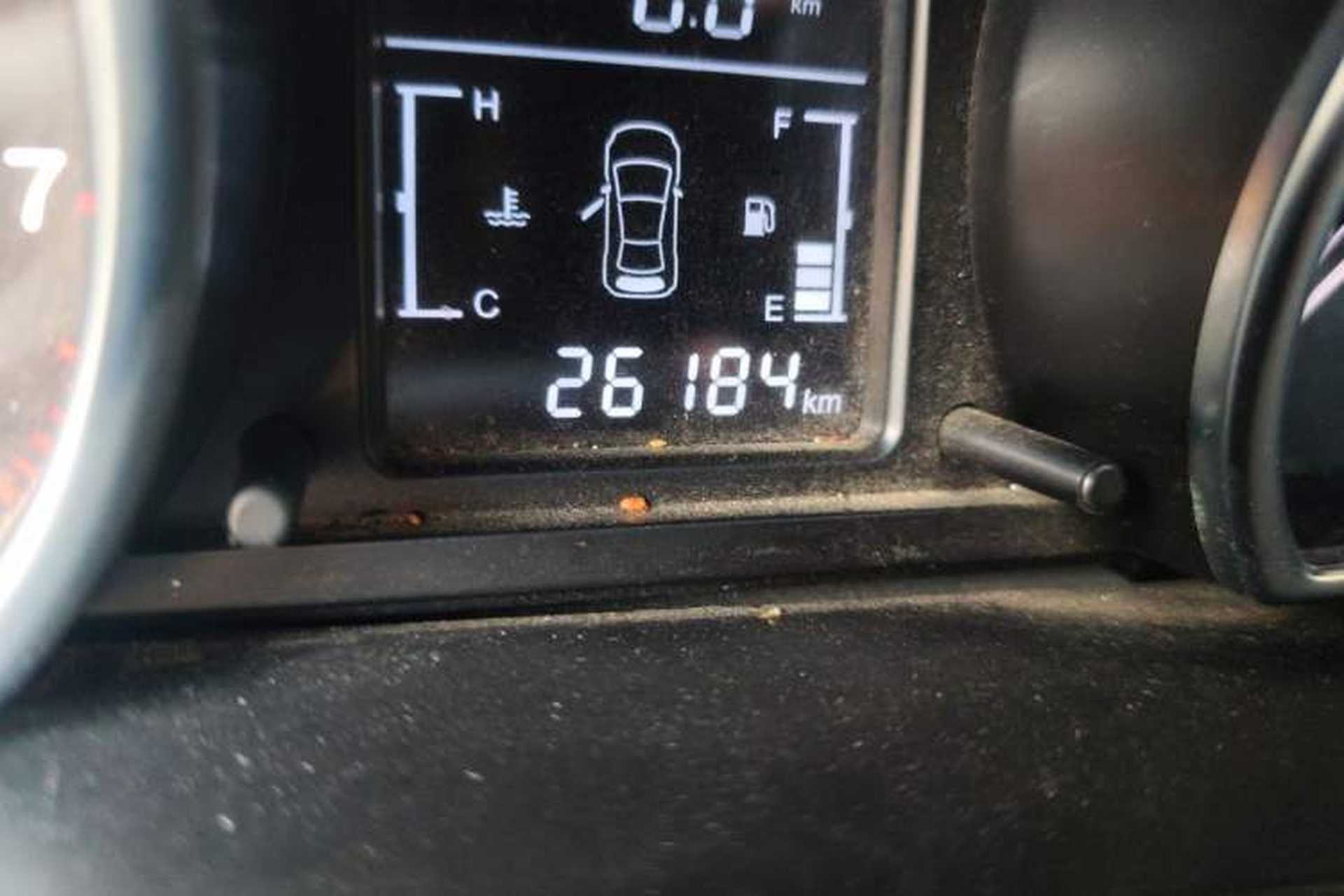 Used Zotye T600 2016 1.5T Manual Luxury Model Odometer Close Up
