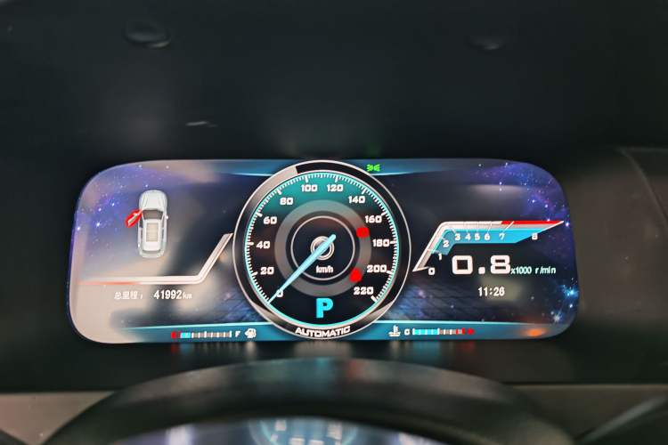 Used Zotye T600 2016 Sport Edition 2.0T DCT Prestige Model Odometer Close Up