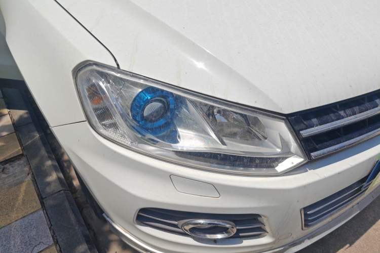 Used Zotye T600 2016 1.5T Manual Luxury Model Right Front Headlight