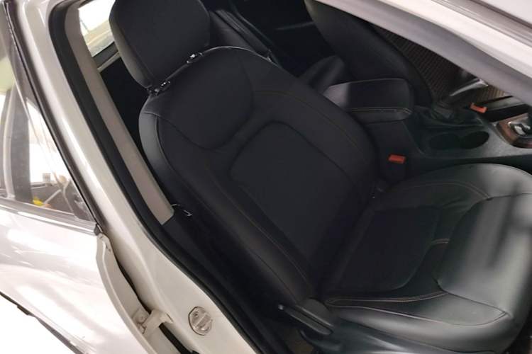 Used Zotye T600 2016 1.5T Manual Elite Edition Right Front Seat